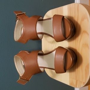 Levity Austin high heels, Size 5.5, Cognac